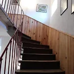 Maison Aux Volets Rouges Διαμέρισμα *