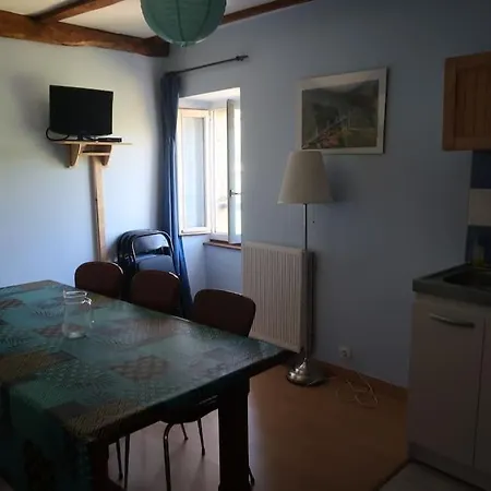 Appartement Maison Aux Volets Rouges *