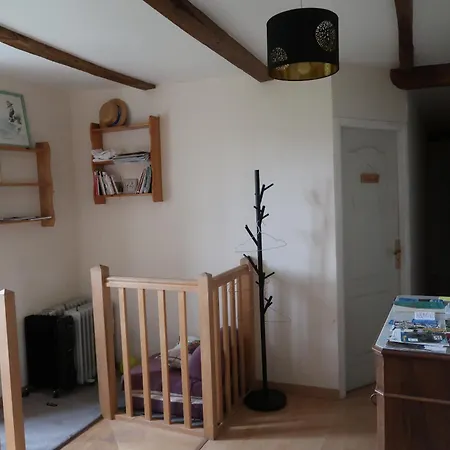 Maison Aux Volets Rouges *