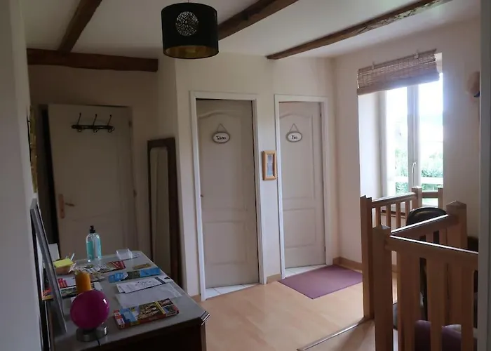 Maison Aux Volets Rouges Lägenhet