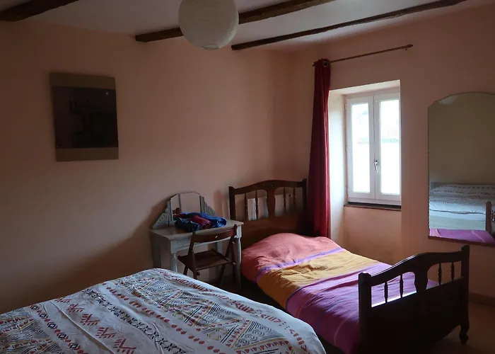 Maison Aux Volets Rouges Lägenhet *